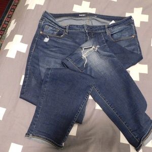 Rockstar Jegging Jeans w/holes